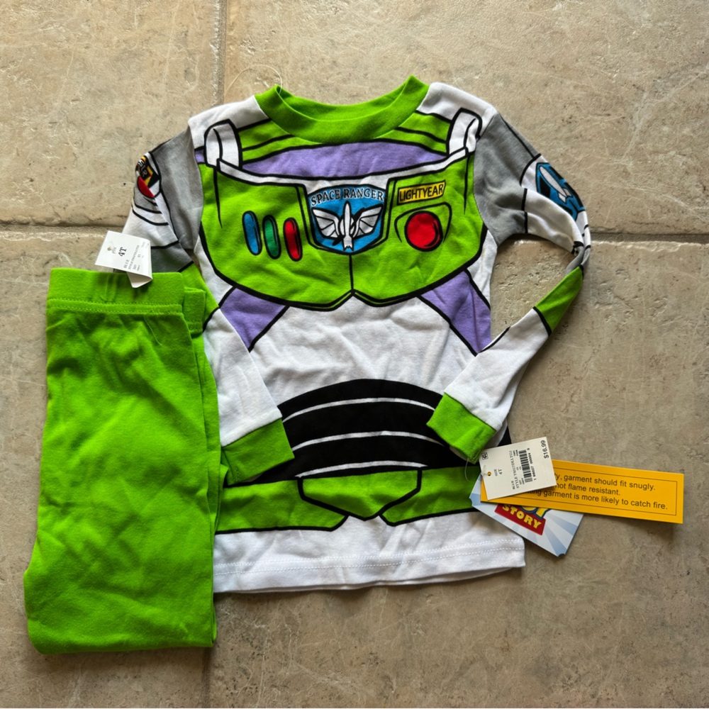 NWT: Buzz Lightyear Pajama Set, Size 4T